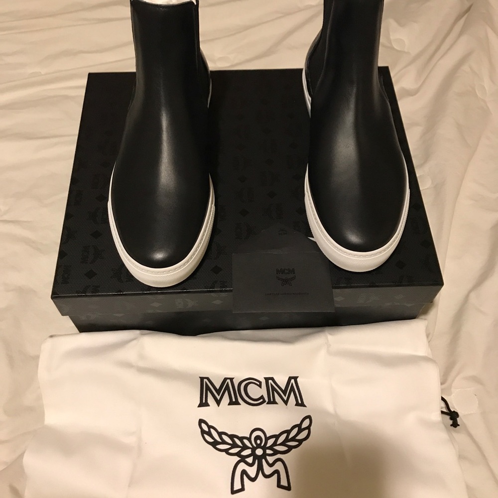Mens MCM boot